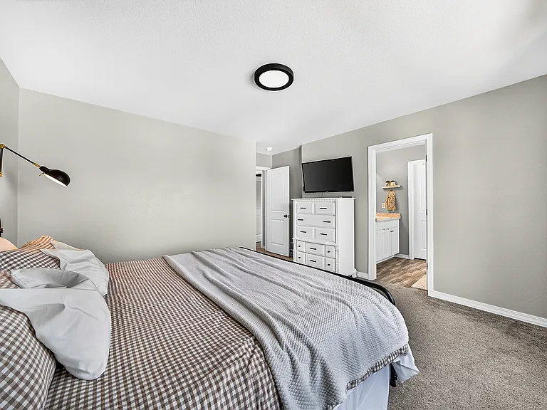 975 Cana Grv — Photo 45