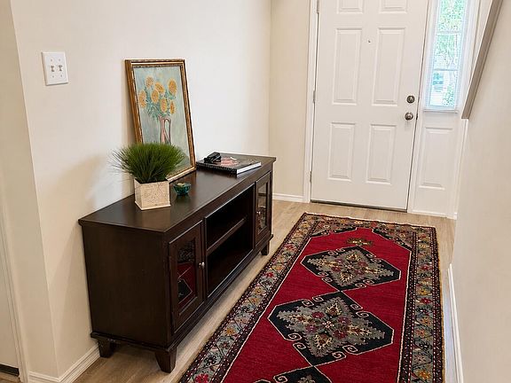 5th image of 1009 Brittany Deanne Ln