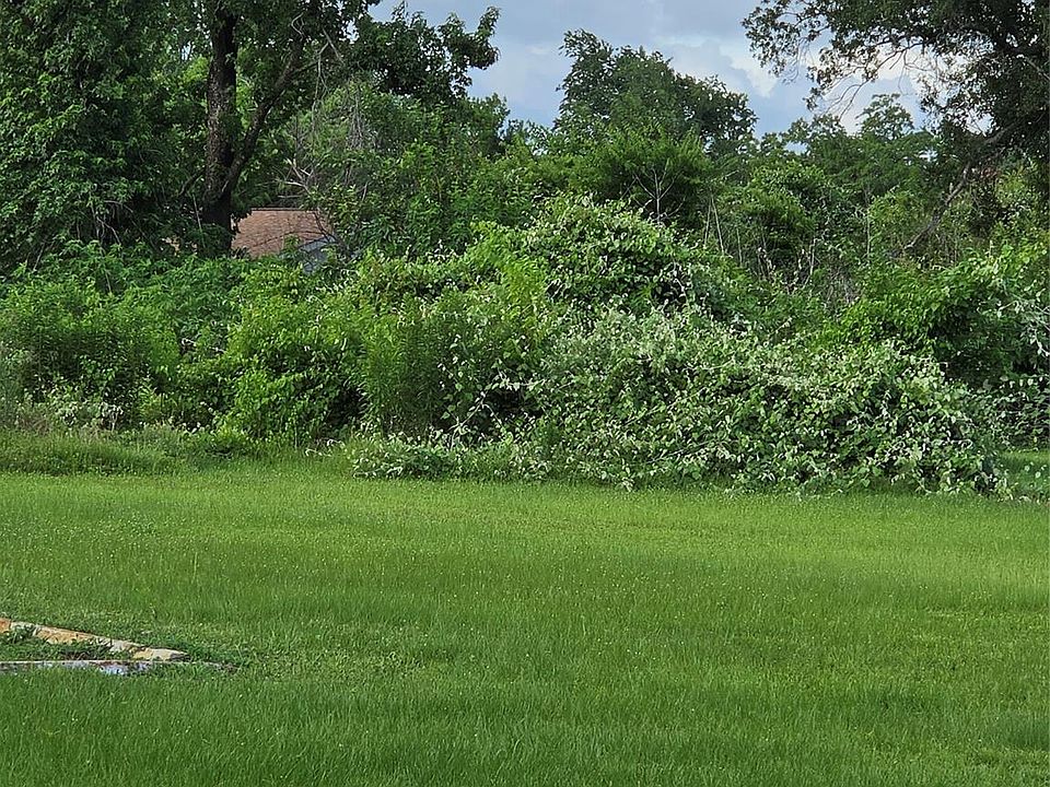 2nd image of 8321 Dockal Rd