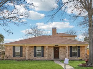 1904 Sara Ln, Richardson, TX 75081