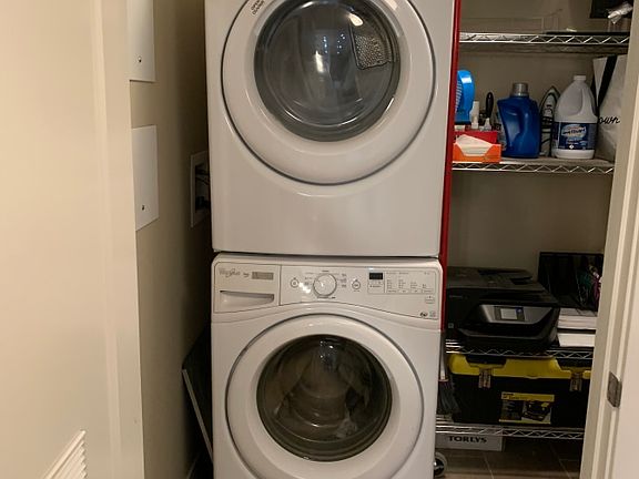 3rd image of 5029 Edgemont Blvd NW #103