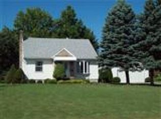 3640 Clark Mill Rd, Barberton, OH 44203