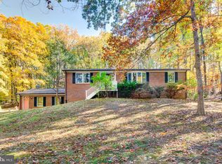 3870 Roop Rd, New Windsor, MD 21776