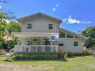 158 Wilson St, Coloma, MI 49038
