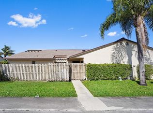 2504 Waterview Cir, Palm Springs, FL 33461