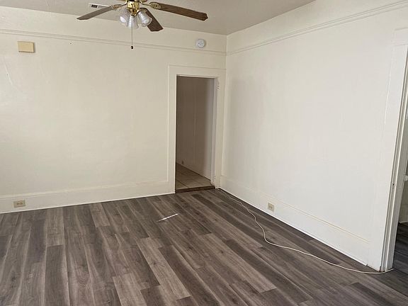 4th image of 1941 James Ave APT A