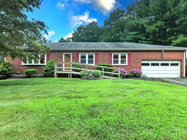 110 Hillfield Road, Hamden, CT 06518