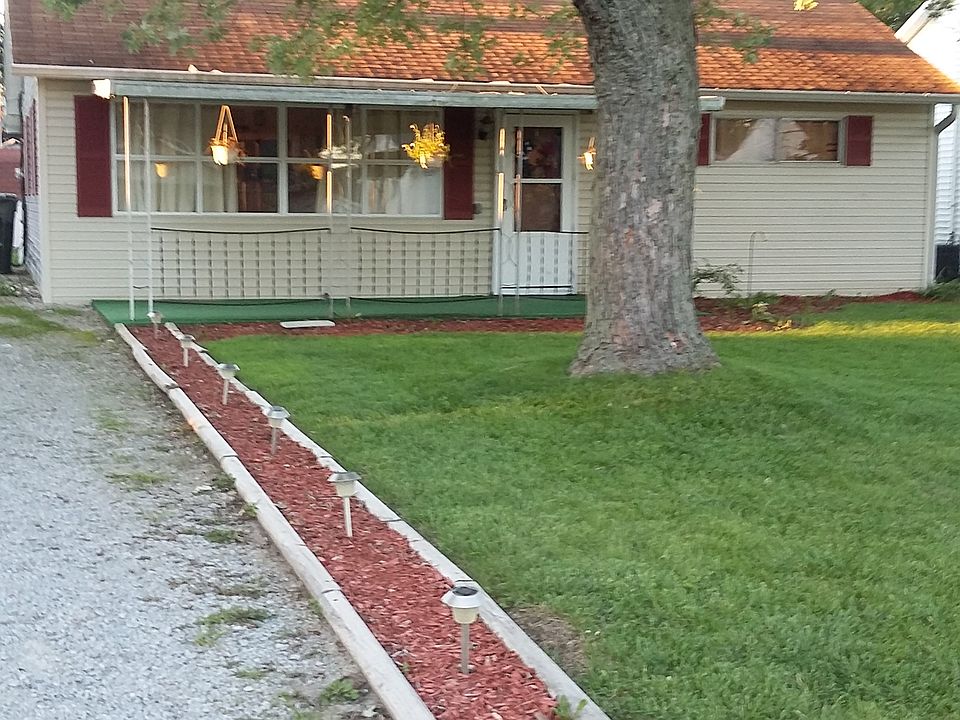 2nd image of 516 Grove St