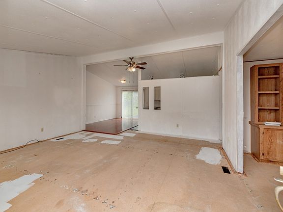 5th image of 2012 78th Street Ct E