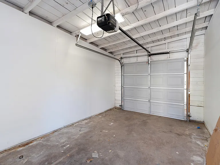 334 N Broadway Ave #334 — Photo 28