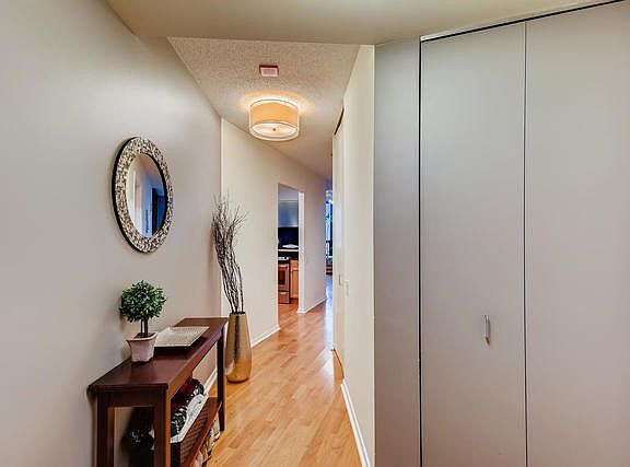 4th image of 400 N La Salle Dr APT 3008