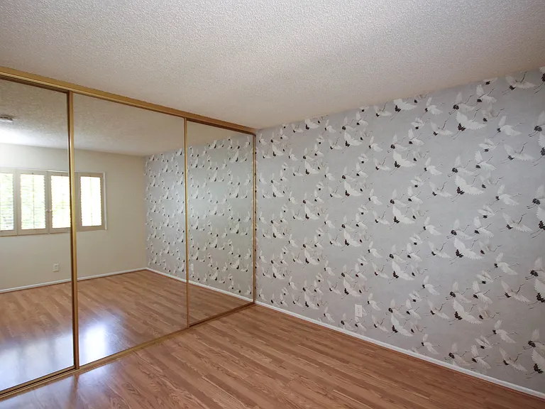 542 N Orange Grove Blvd — Photo 12
