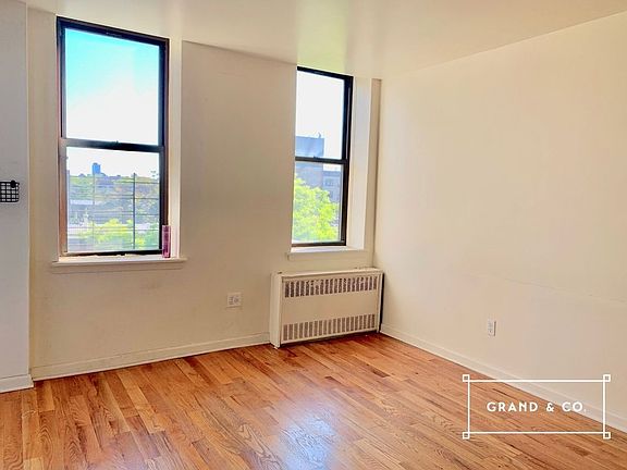 5th image of 393 Hewes St APT 4D