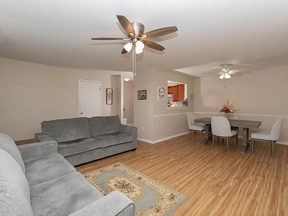 2nd image of 62204 Delaire Landing Rd #204