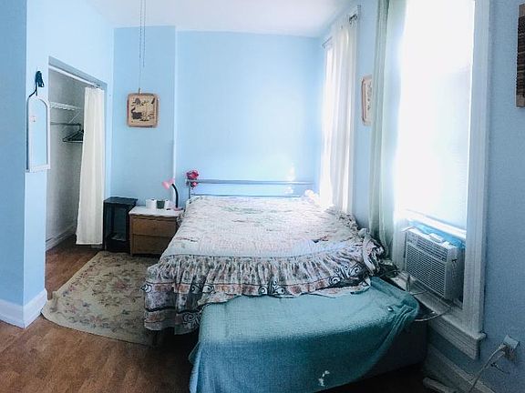 4th image of 2444 W Lexington St #1