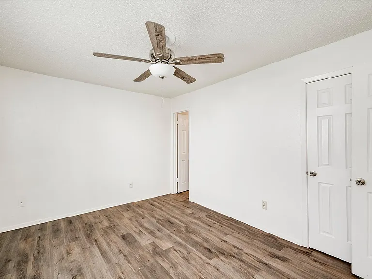 7918 W Gate Blvd — Photo 11