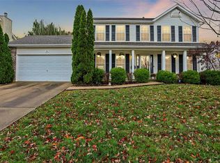 518 Great Oaks Meadow Dr, Wentzville, MO 63385