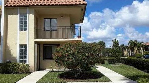 1st image of 434 Lakeview Dr APT 206