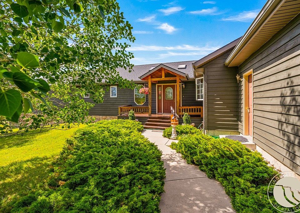 1st image of 27 Beavertail Rd