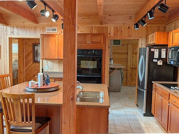 5th image of 3163 Randa Rd