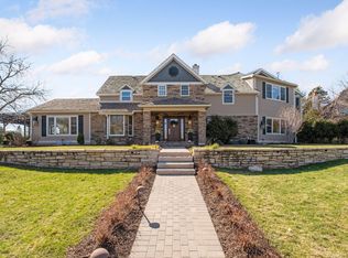 4930 Green Farms Cir, Edina, MN 55436