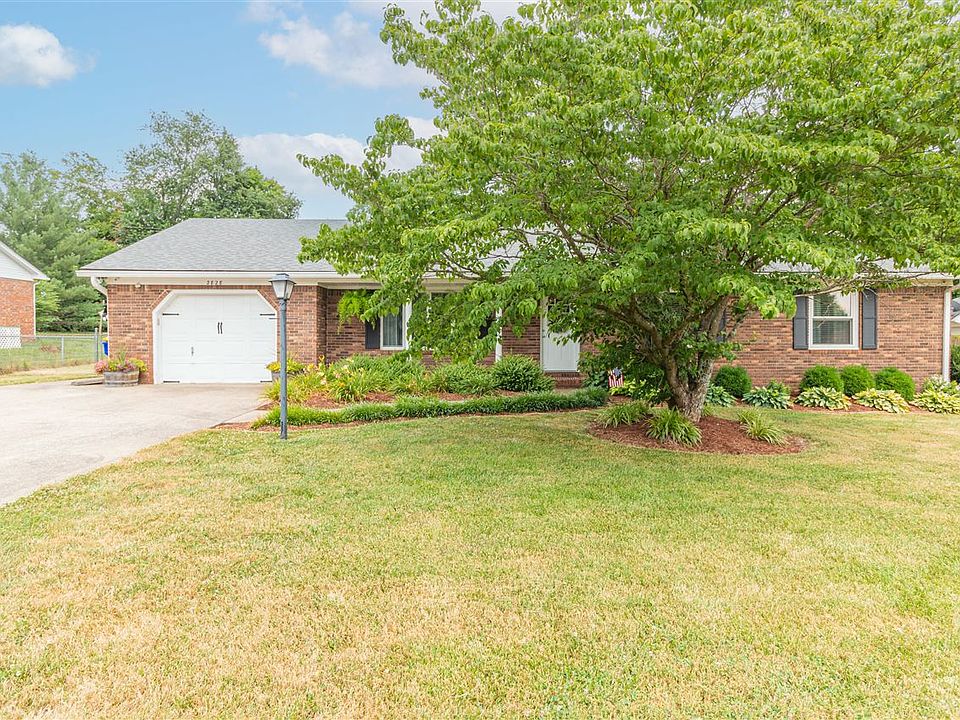 2828 Carriage Hill Dr, Bowling Green, KY 42104 Zillow
