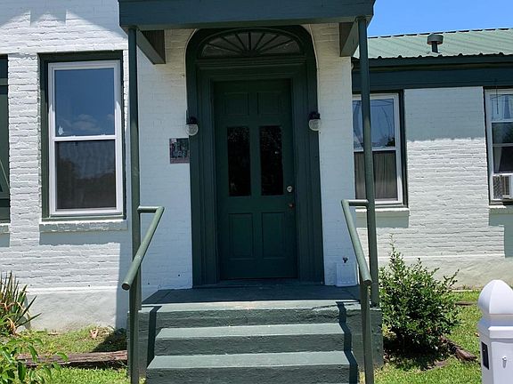 2nd image of 110 W Park Ave #2