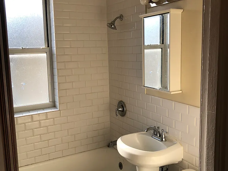 3120 W Belle Plaine Ave #3 — Photo 12