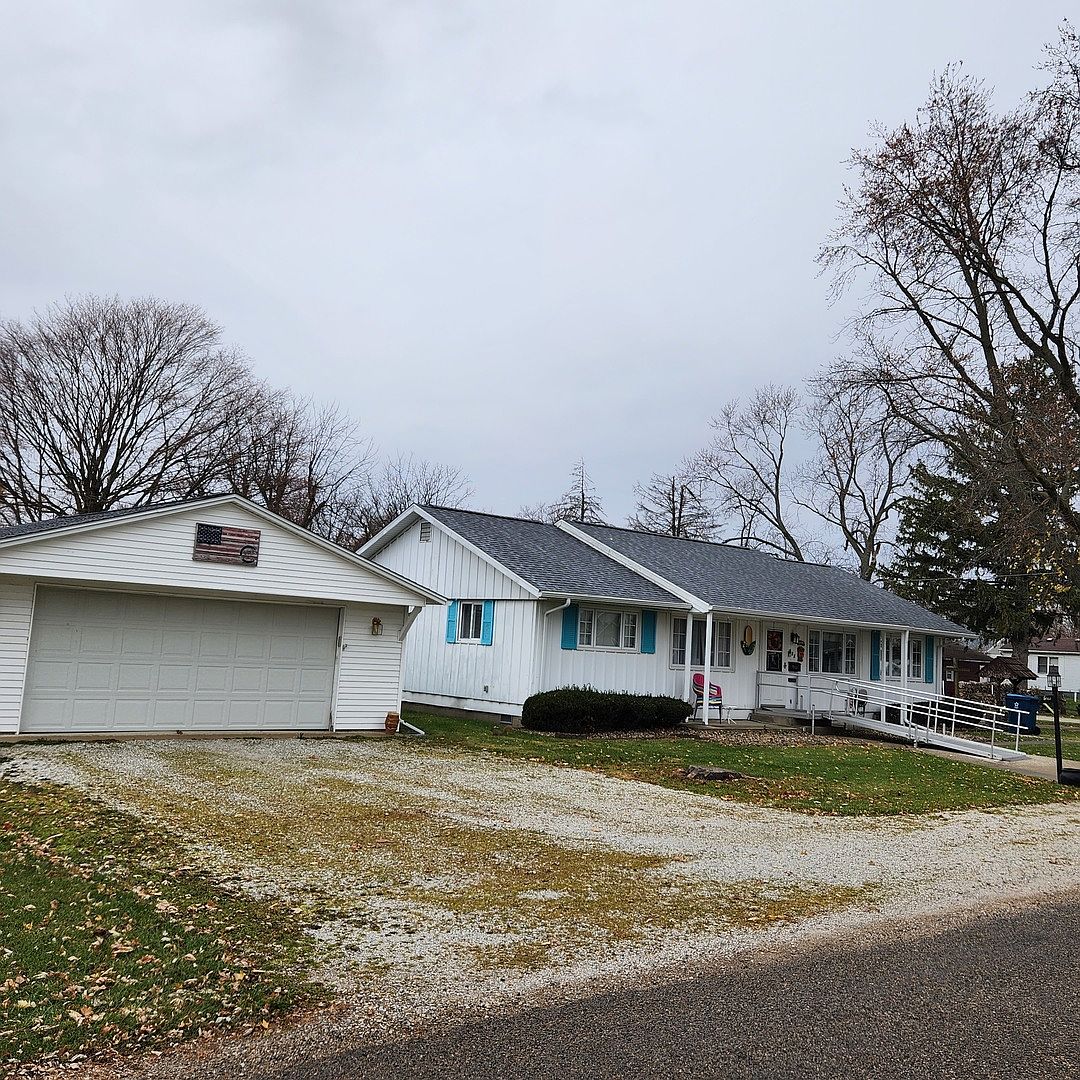 904 W Washington St, Hoopeston, IL 60942 Zillow