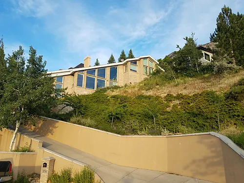 3734 E Thousand Oaks Cir Photo 1