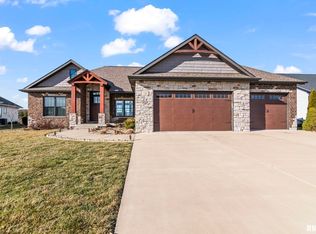 4621 Innis Brook Dr, Springfield, IL 62711