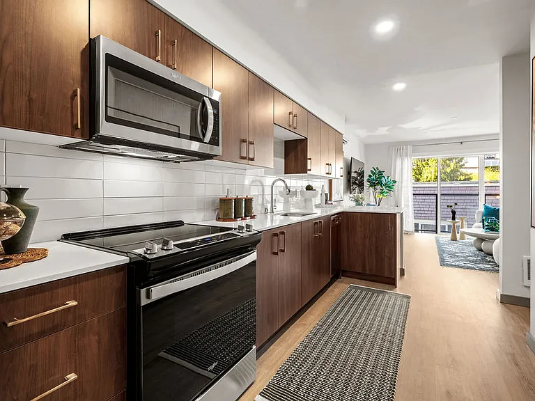 110 Roy Apartments — Photo 25