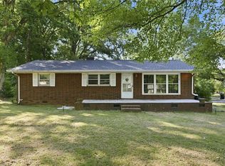 2638 Catherine Dr, Burlington, NC 27215