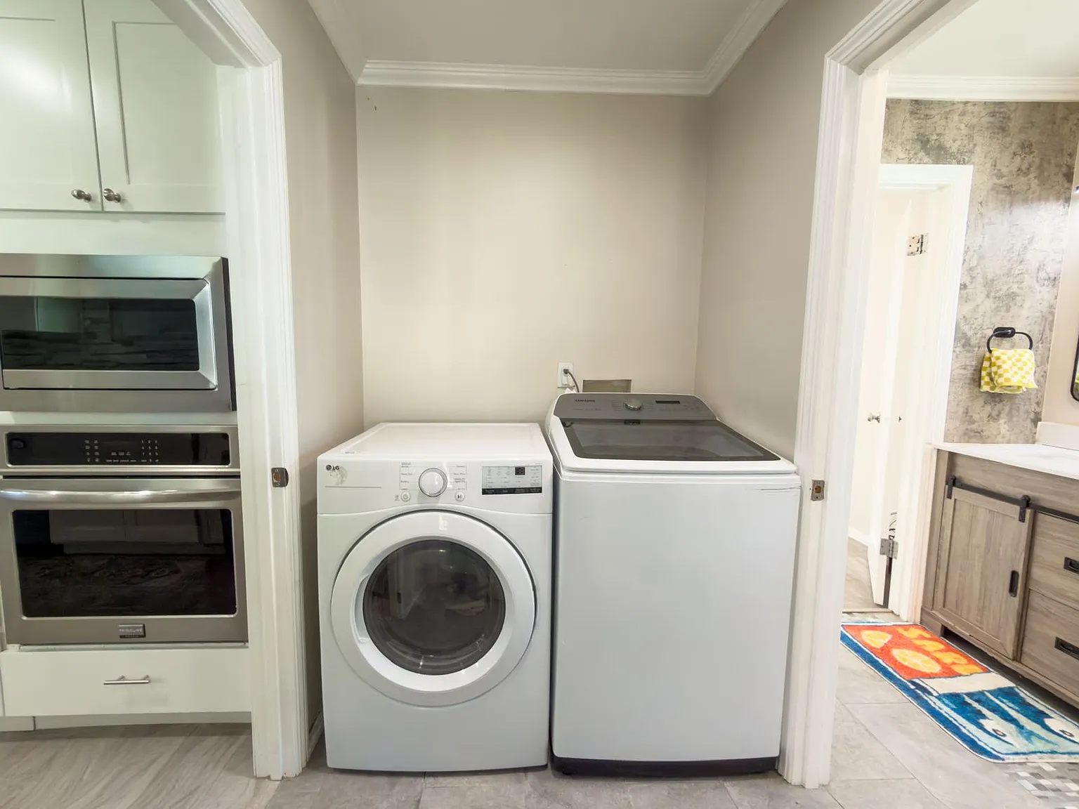 3 bed, 2217 sqft, $3,800 — Photo 4