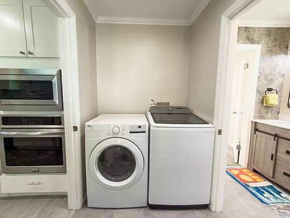 4th image of 17043 Celtic St