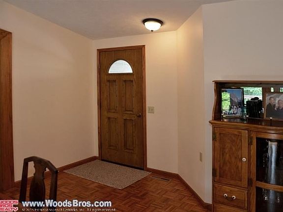 4th image of 237 E Bradford St