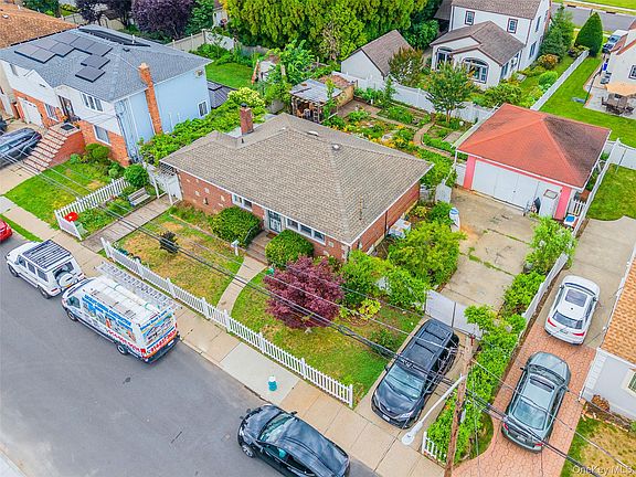 3rd image of 100 Memphis Avenue