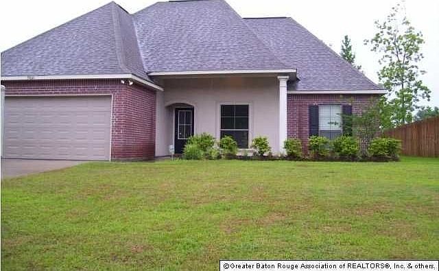 1st image of 39401 Balmoral Dr