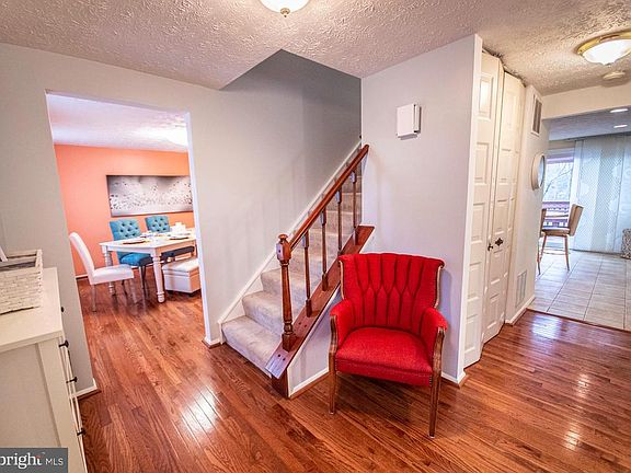 Hardwoods in the Foyer