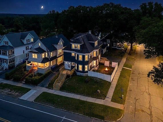 2nd image of 545-547 Wilbraham Rd