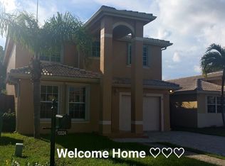 10524 SW 161st Pl, Miami, FL 33196