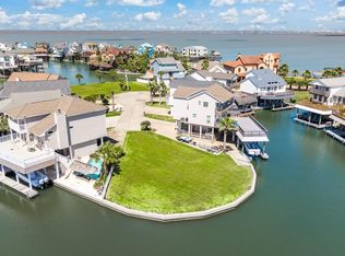 547 Sunset St, Galveston, TX 77554