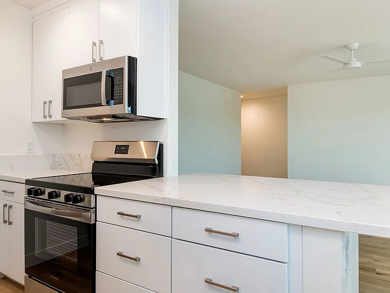 5252-5274 La Jolla Mesa Dr #5254 — Photo 6