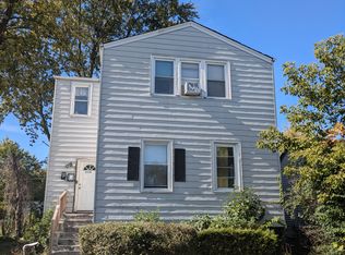 1112 Hartrey Ave APT 1, Evanston, IL 60202