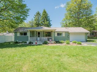 2307 Meadow Run Rd, Bear Creek Township, PA 18702