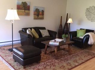 321 Bellevue Way SE APT 204, Bellevue, WA 98004