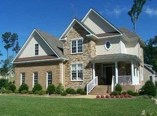 101 Patricks Ct, Carrollton, VA 23314