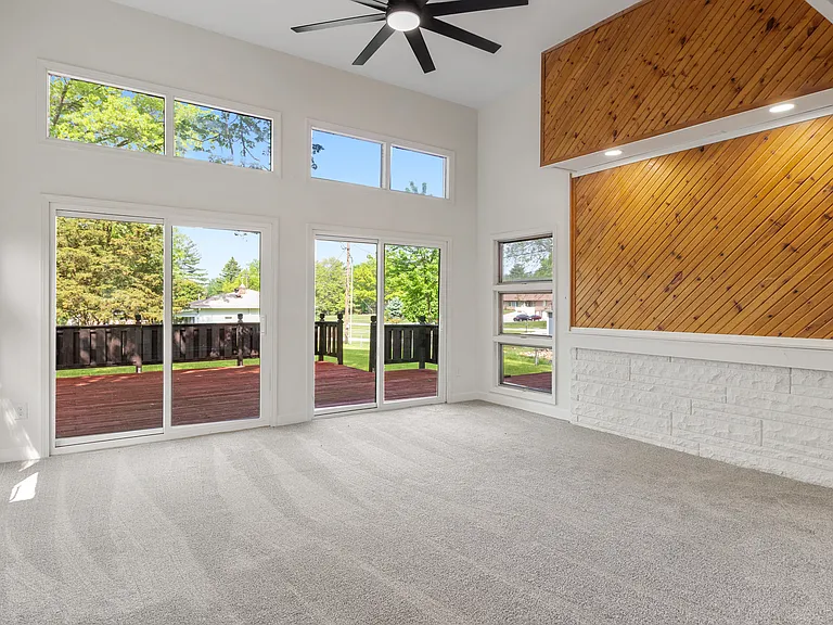 3544 Tulip Dr — Photo 17