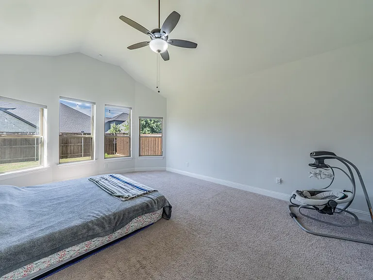 921 Bayberry Dr — Photo 12