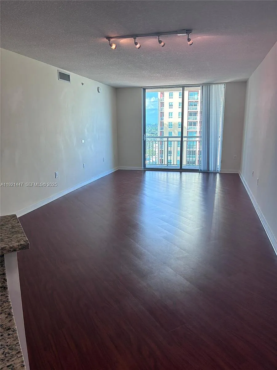 Building Photo - 9066 SW 73rd Ct #1409